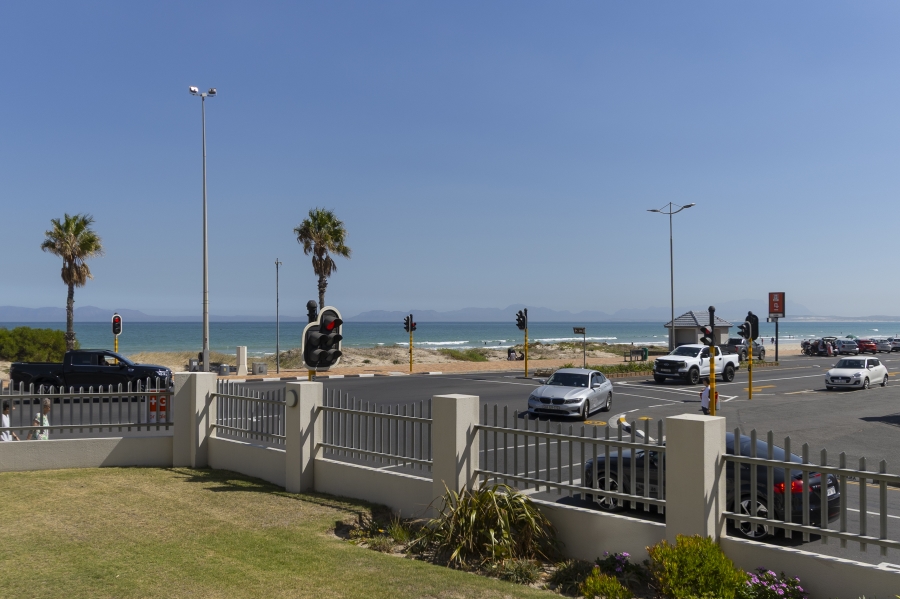 3 Bedroom Property for Sale in Strand North Western Cape